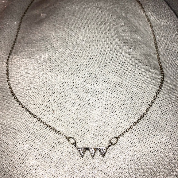 🔻Triple Triangle Street Style Silver Necklace - Picture 2 of 3